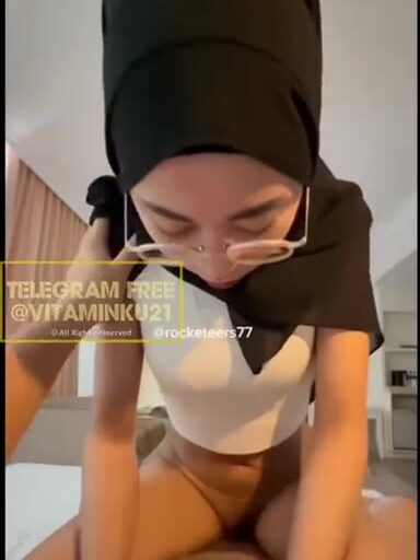 Bokep Indo Hijab Melayani Nafsu Suami